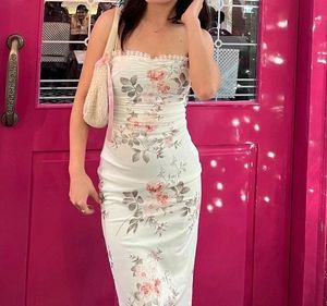 📍Price Drop📍NEWME ASIA WHITE FLORAL MAXI DRESS