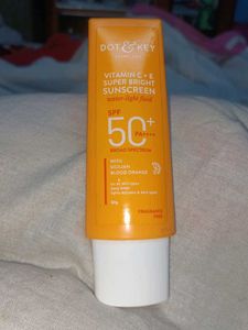 Dot & Key Vitamin C+E Sunscreen