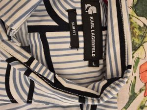 Abstract Print Button-Down