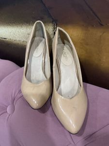 Nude Heel Shoes - Carlton London