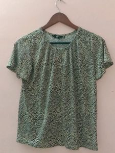 This Is A Pretty T Shirt For Girls
