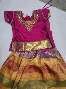 Kids Pavadai