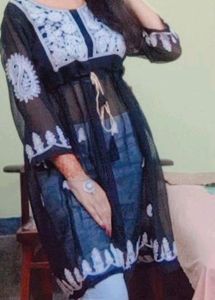 Urbane Fashionista Woman&#39;s New Design Top&amp;Tunics