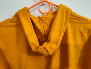 Yellow Hoodie like top - Casual Comfort