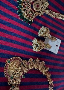 Traditional Gold-Plated Jewelry Set