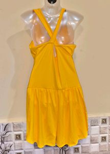 🆕🎁Buy 2 Get 1 Free🎁Size M/ Yellow Swimsuit