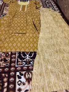 Kurtaset With Dupattta
