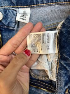 STRAIGHT HIGH WAIST ANKLE LENGTH JEANS