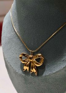 Big Bow Necklace