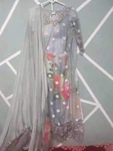 embroidery designs suit