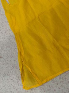 Yellow Embroidered Kurta With Free Matching Inner