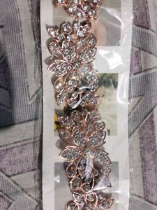 Sparkling Floral Hair Clip