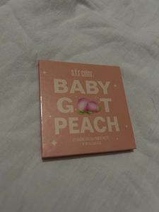 Baby Got Peach Eyeshadow Palette