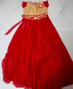 Gown:
