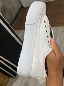 H&amp;M White Casual Shoes