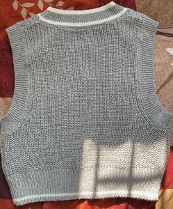 Gray Knitted Cozy Sweater Vest 🌸