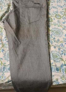 Stylish Men&#39;s Casual Grey Jeans
