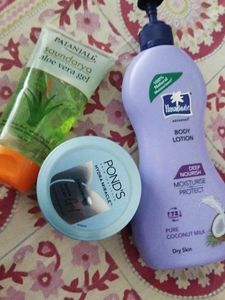 Ponds Super Light Moisturizer And patanjali Aloeve