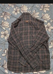 WROGN Men Black &amp; Grey Slim FitCheckedCasual Shi