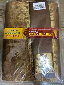 Banaras Sarees Brand New ( All 3300 Rs )