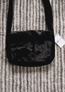 🖤FURRY BAG🖤
