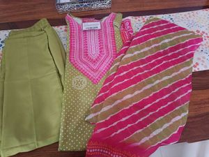Green &amp; Pink Kurta Set