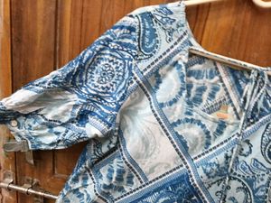 Brand New Blue &amp; White Paisley Kurti - XXL Size