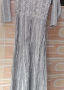 Elegant Embroidered Grey Kurta