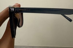 Unisex Stylish Blue Framed Sunglasses