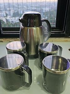 Iveo Thermas Set With Kettle And Mugs