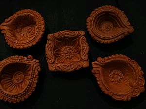 Set of 5 Designer Diyas