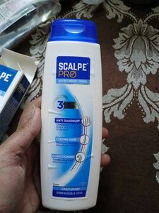 Scalpe Pro Anti-Dandruff Shampoo