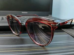 Sunglasses In Burgundy Color