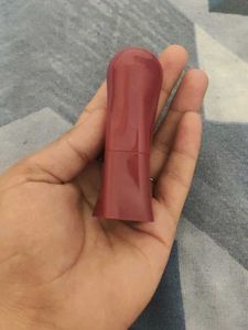 Huda Color Lipstick