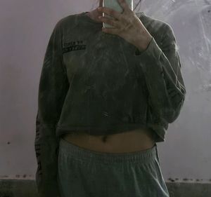 cropped sweatshirt/jumper - lifestyle brand