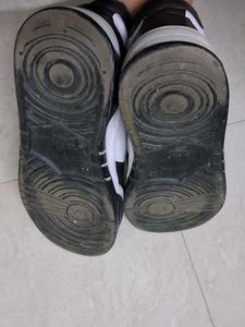 Stylish Black &amp; White Sports Shoes