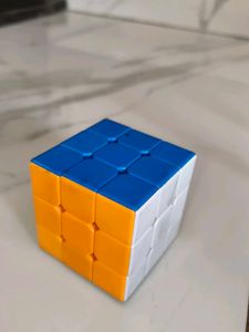 Rubik&#39;s Cube - Classic Puzzle