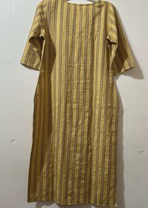 Yellow Straight Thread Strips Kurtha