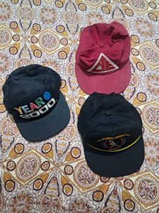 3 Caps