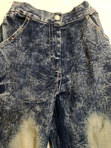 Acid Wash Capris