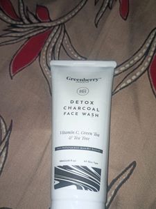 Greenberry Organic : Detox Charcoal Face Wash