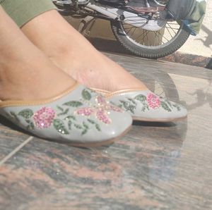 Brand New Juttiii For Suit And Ethnic Wear