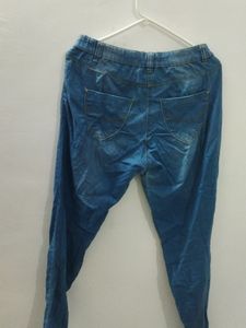 A RED TAG BRAND DENIM JEANS