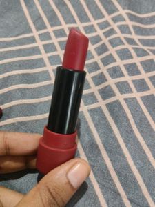HOT INTENSE RED ♥️...!!!! CREAMY