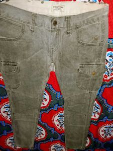 Boys Gray Straight Six Poket Jeans Size 28 30