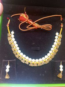 Handmade Pearl Bails Choker Set