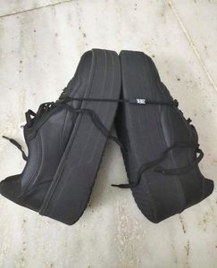 Zara Black Platform Sneakers brand new tag