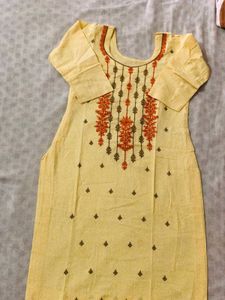 Elegant Embroidered Kurta set