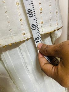 White &amp; Gold Embroidered Salwar Kameez