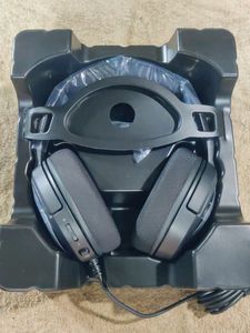 Corsair Hs35 V2 Multiplatform Gaming On Ear Headse